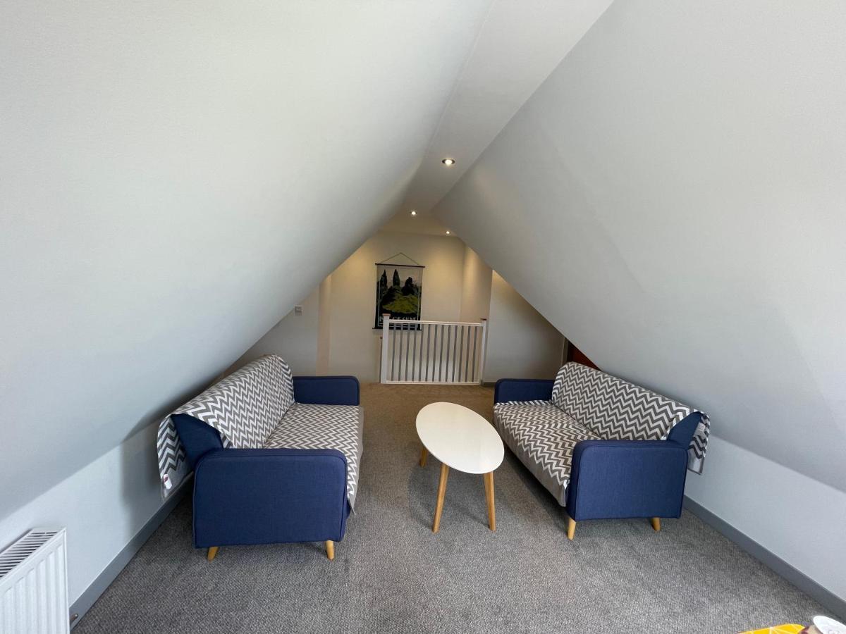 Villa The Bridge Self Catering Kilmaluag Esterno foto