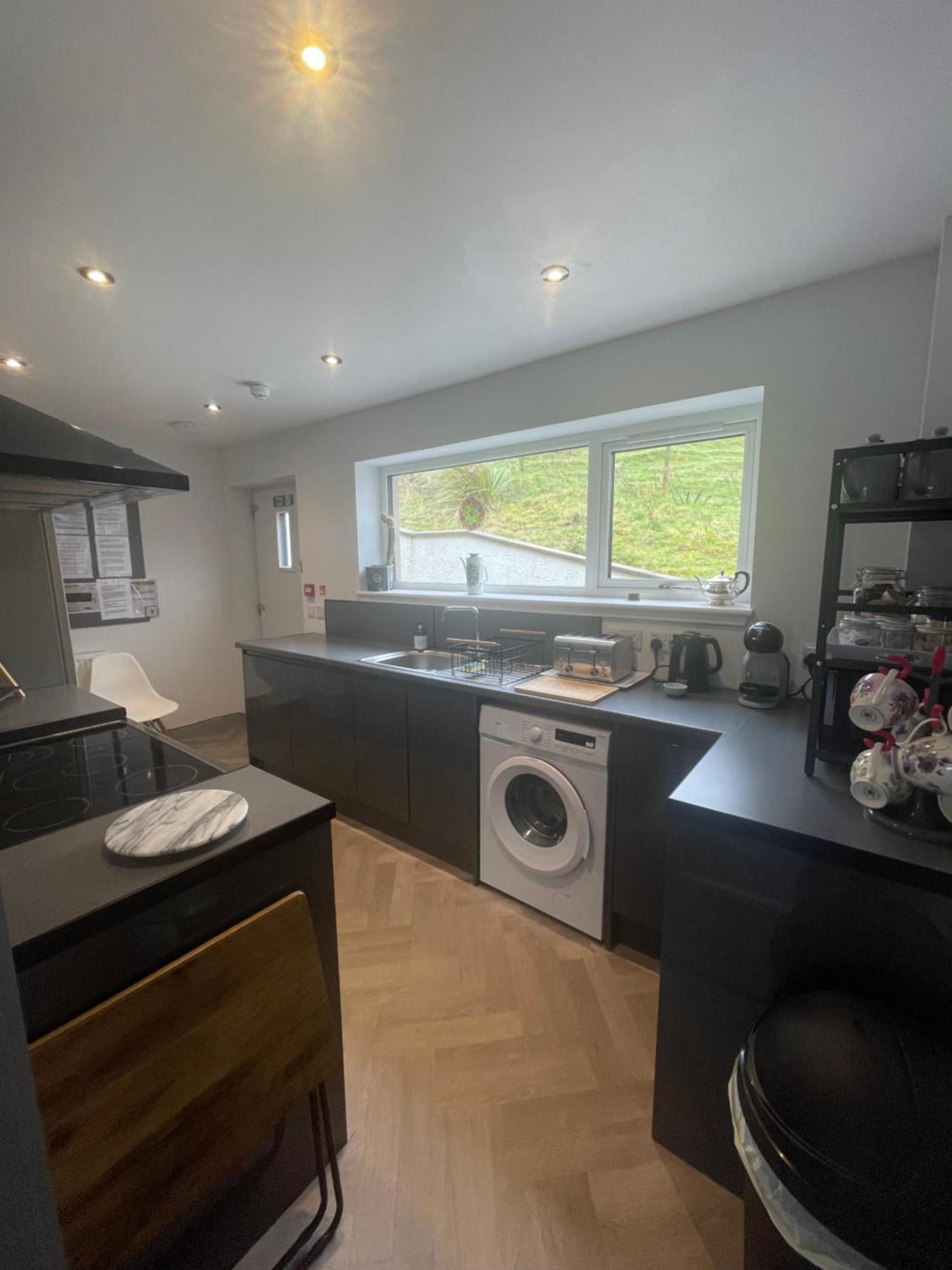 Villa The Bridge Self Catering Kilmaluag Esterno foto